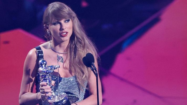 Taylor Swift arrasa en los MTV Video Music Awards y manda su apoyo a Kamala Harris