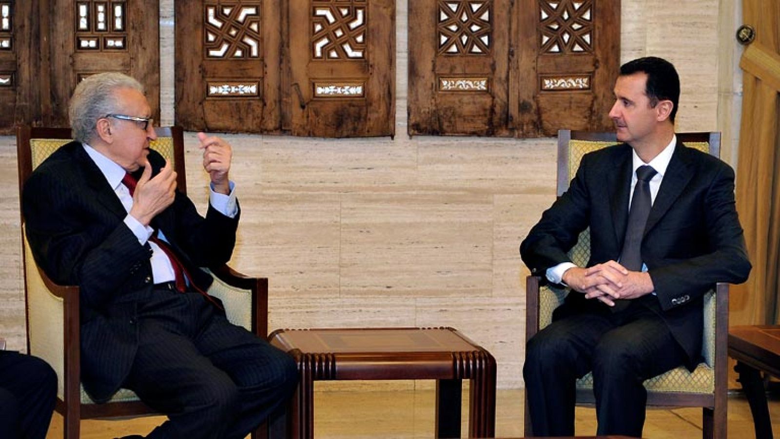 Asad dice estar interesado en cualquier iniciativa que proteja al pueblo y la soberanía de Siria 