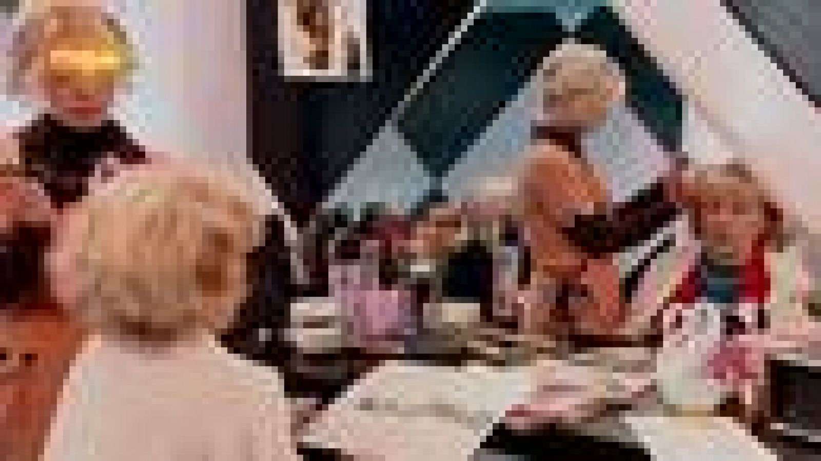 Pili y Sagrario se declaran fans de Miguel y Bosé y son incapaces de contener sus pies cada vez que oyen la canción de su ídolo.