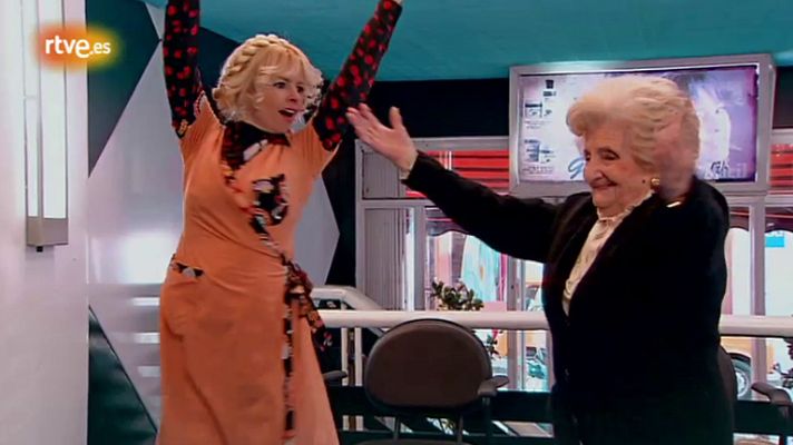 Cuéntame cómo pasó - El baile de Pili y Sagrario