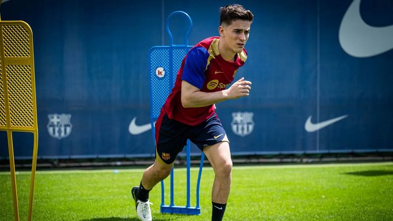 Gavi vuelve a entrenar con el grupo 298 días después de su lesión | Ver