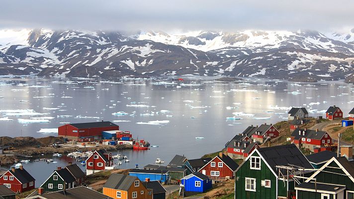 Un glaciar en Groenlandia causó un tsunami que hizo vibrar la Tierra durante 9 días