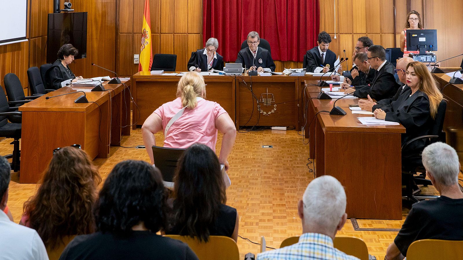 Posible entrada en prisión de los responsables de una red de prostitución