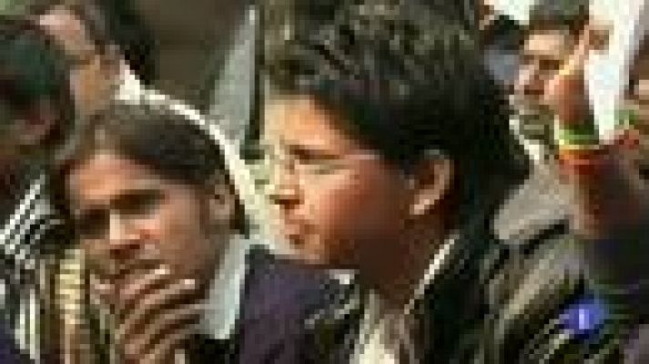 Telediario 1 - Protestas en la India