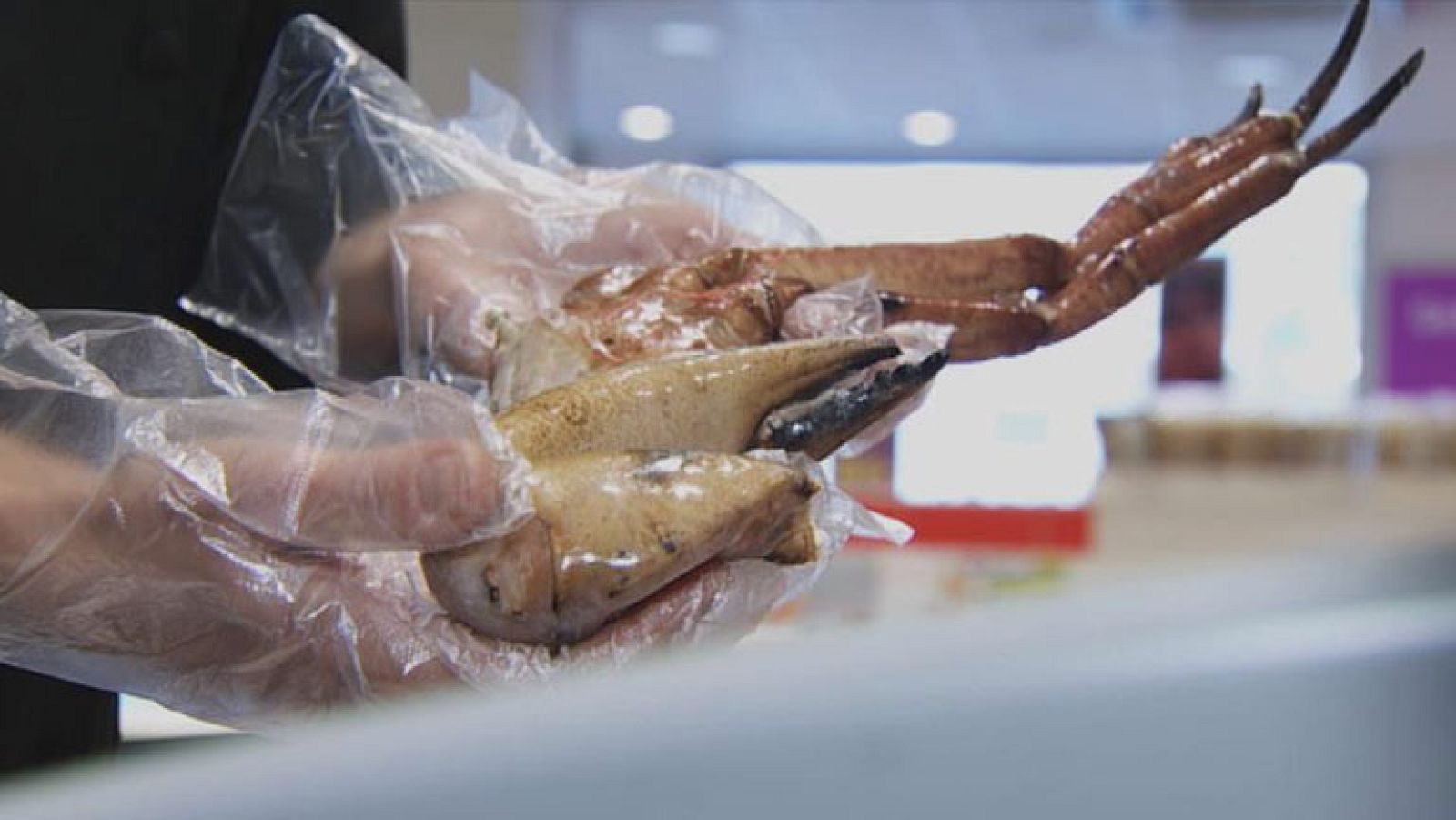 Las compras de última hora son las que encarecen la cesta de la compra navideña de los españoles