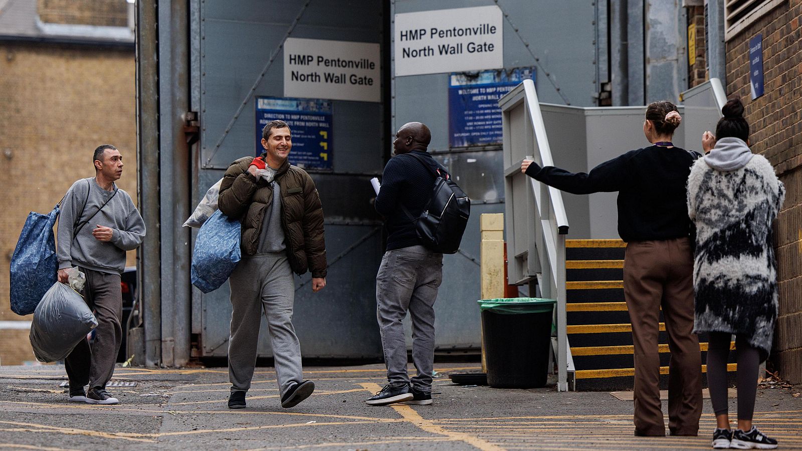 1.700 presos quedan libres por la saturación de las cáceles británicas | Ver