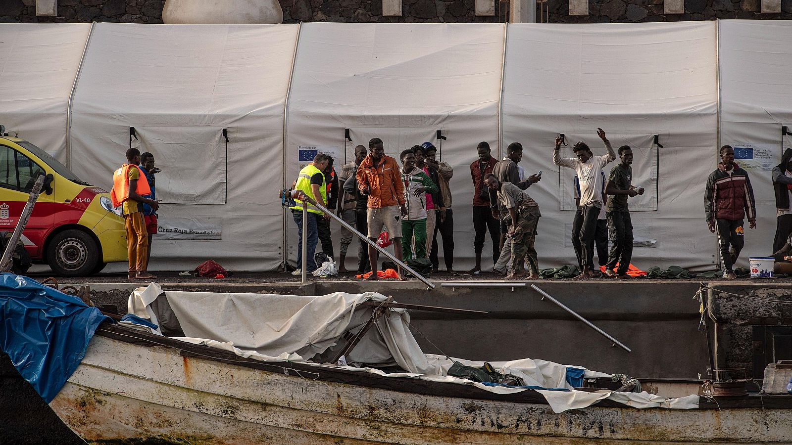 El Gobierno canario niega que los menores migrantes vayan a ser abandonados | Ver