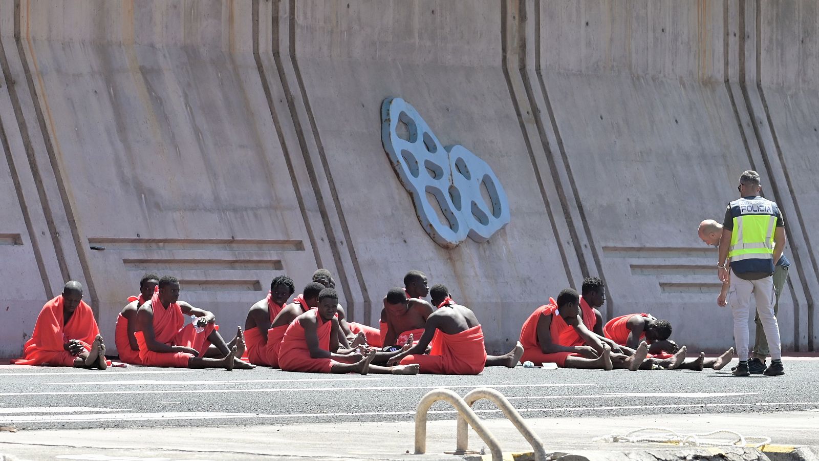 El Gobierno remite a la Fiscalía de Menores el protocolo canario de acogida de menores migrantes El Gobierno remite a la Fiscalía de Menores el protocolo canario de acogida de menores migrantes | Ver