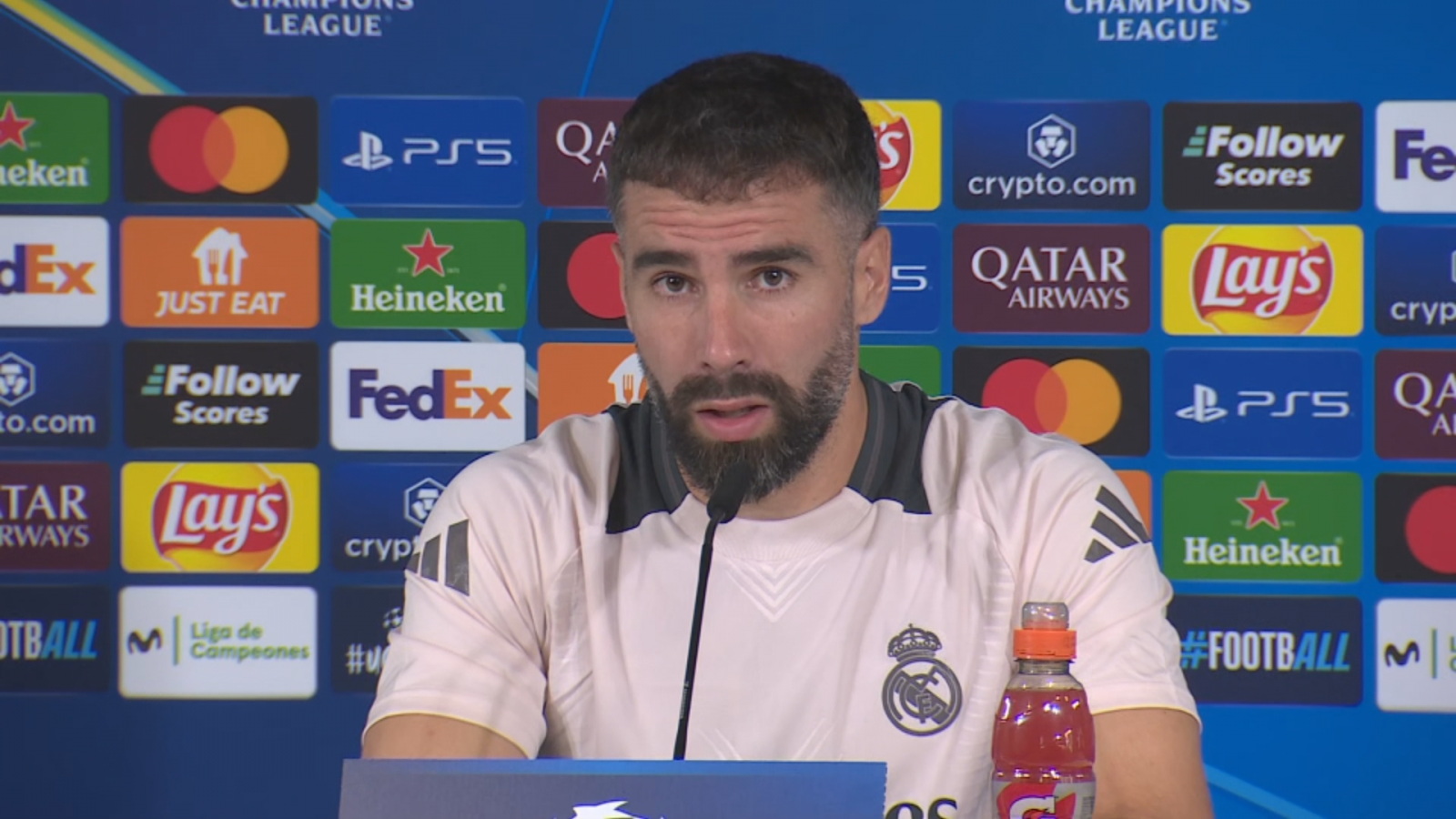 Carvajal, sobre Vinicius: "Es normal que responda" - Fútbol | Ver