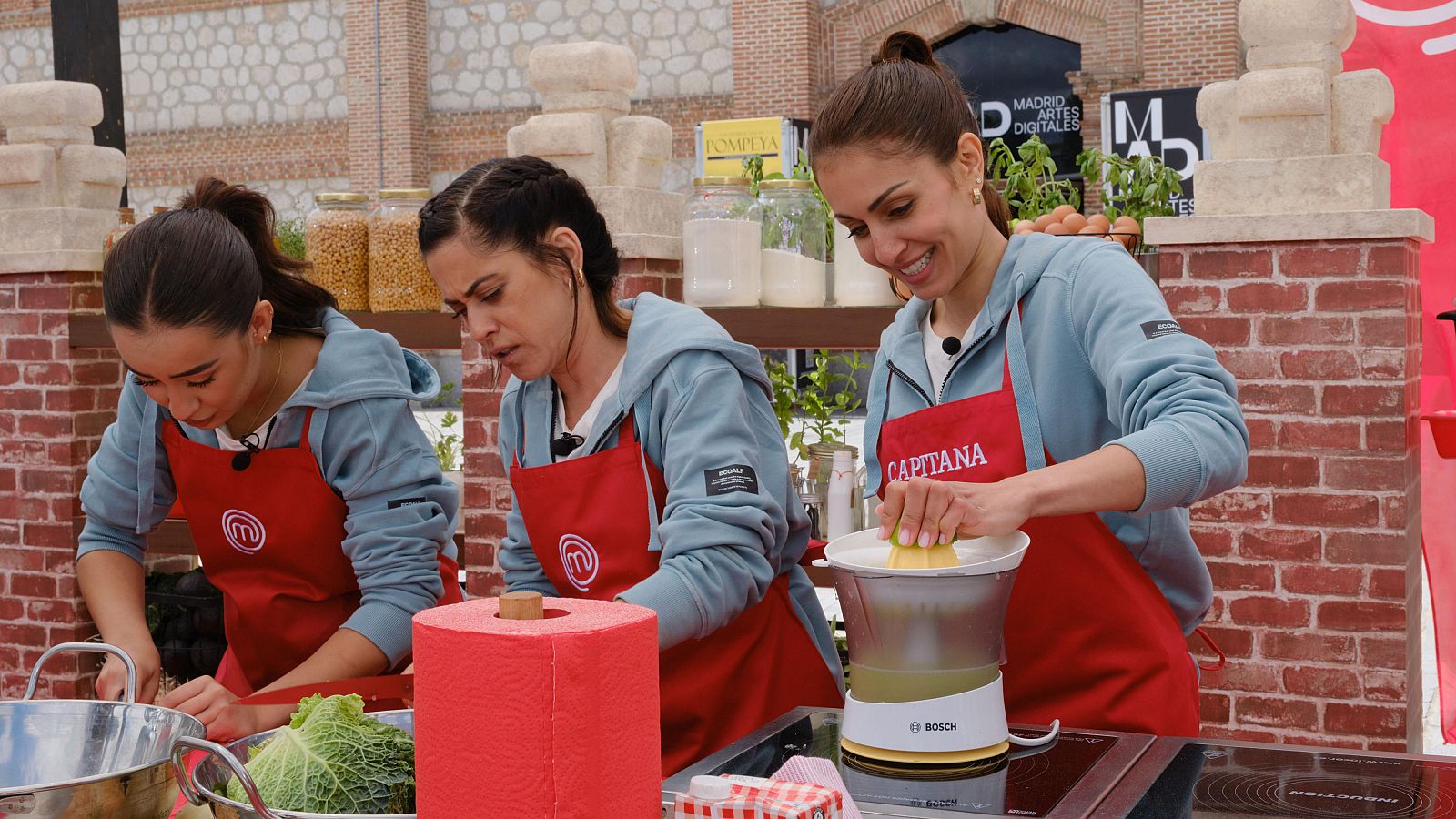 Hiba Abouk: "Una se tiene que querer mucho y tener una estima muy alta" - MasterChef | Ver