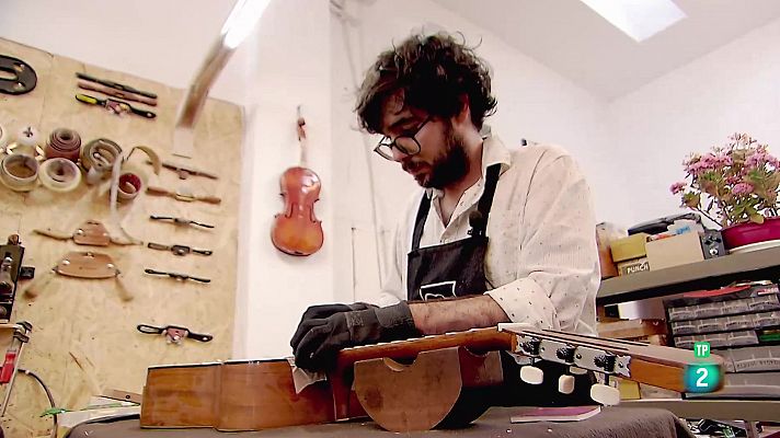 Glissando Luthier School