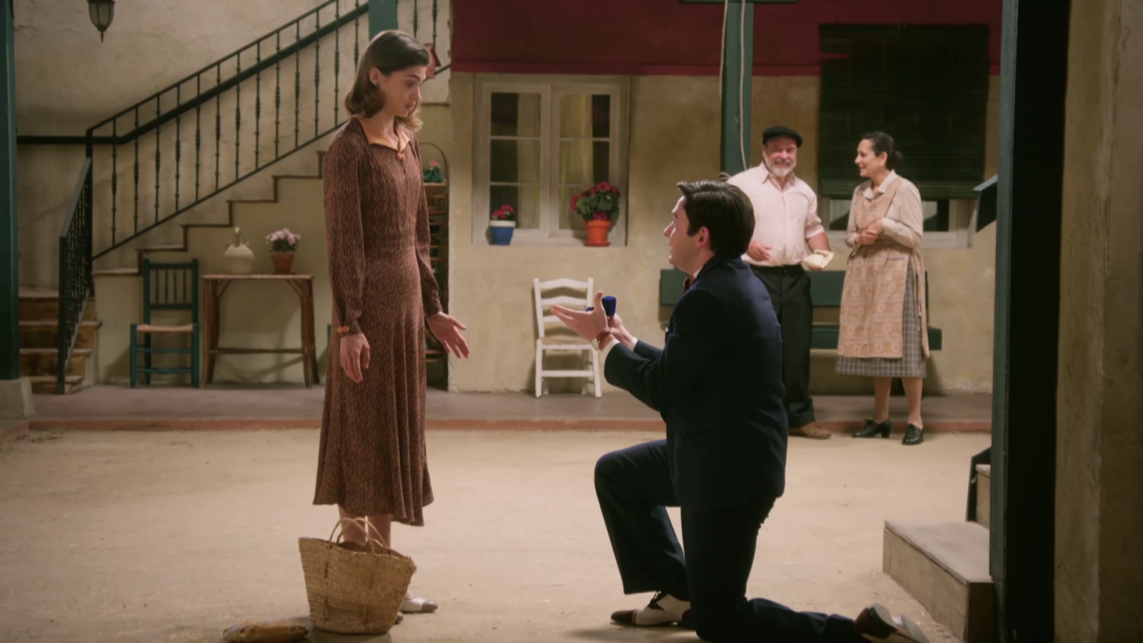 Salvita le pide matrimonio a Marta - Salón de té La Moderna | Ver