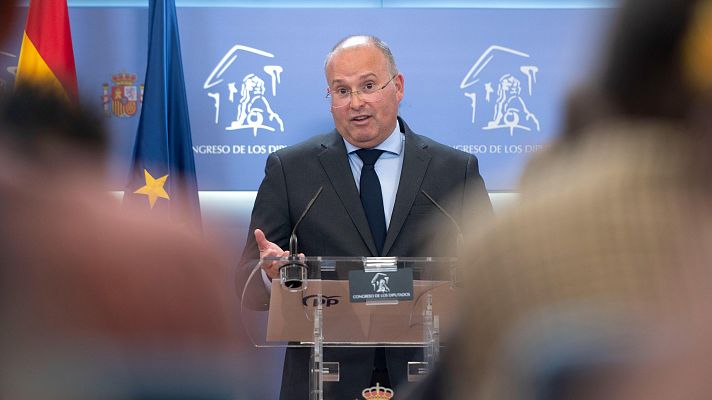  - La oposición recrimina al Gobierno la aprobación del plan de medios