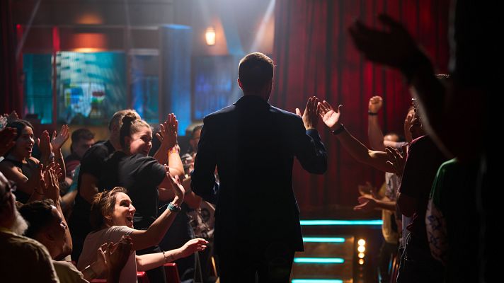 La Revuelta - Jorge conquista La Revuelta desde la silla de playa