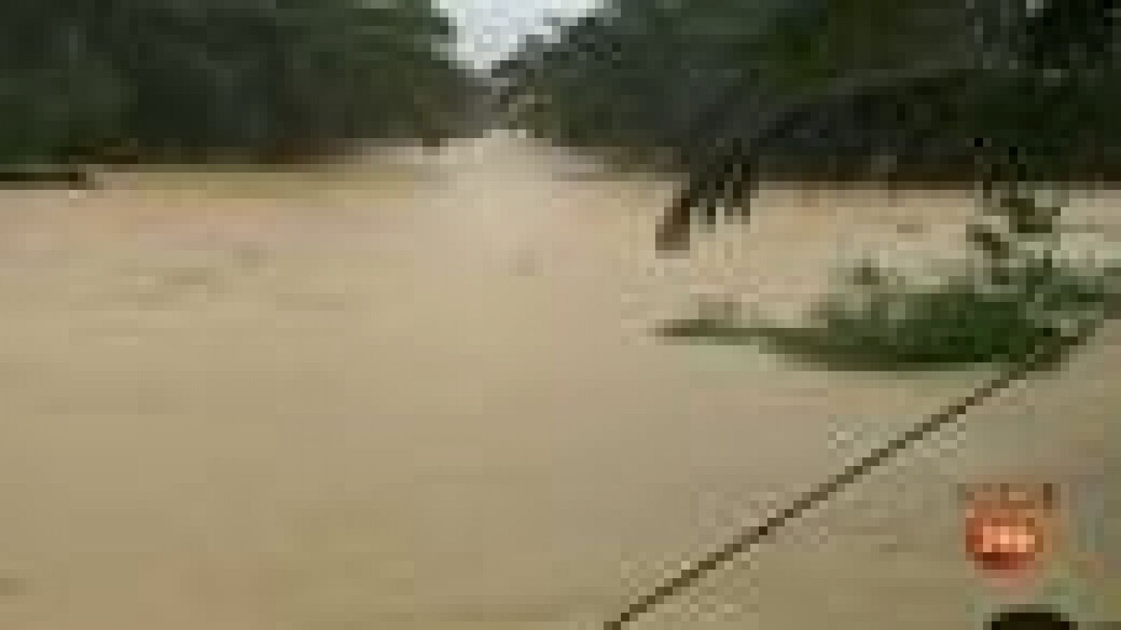 Miles de desplazados por las inundaciones en Malasia y Tailandia