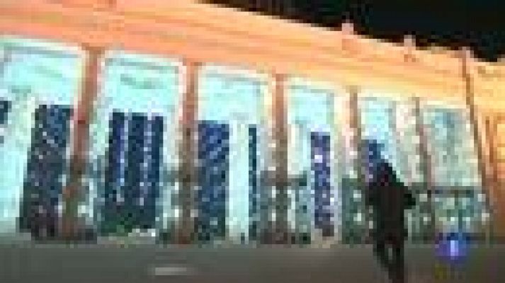 Telediario 1 - El parque Gorki se engalana para celebrar la Navidad