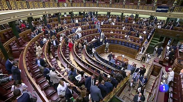L'Informatiu - La decisió de Junts de votar en contra de la llei de regulació del lloguer de temporada continua aixecant polseguera