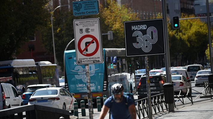 Telediario 1 - La zona de bajas emisiones de Madrid sigue funcionando con normalidad