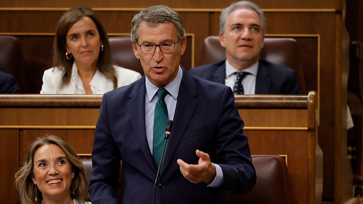 Telediario 1 - Feijóo tacha de "censura" el plan de regeneración democrática de Sánchez: "No se veía desde Franco"