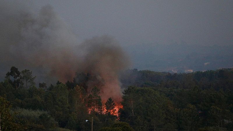 Continúan activos los incendios en Portugal