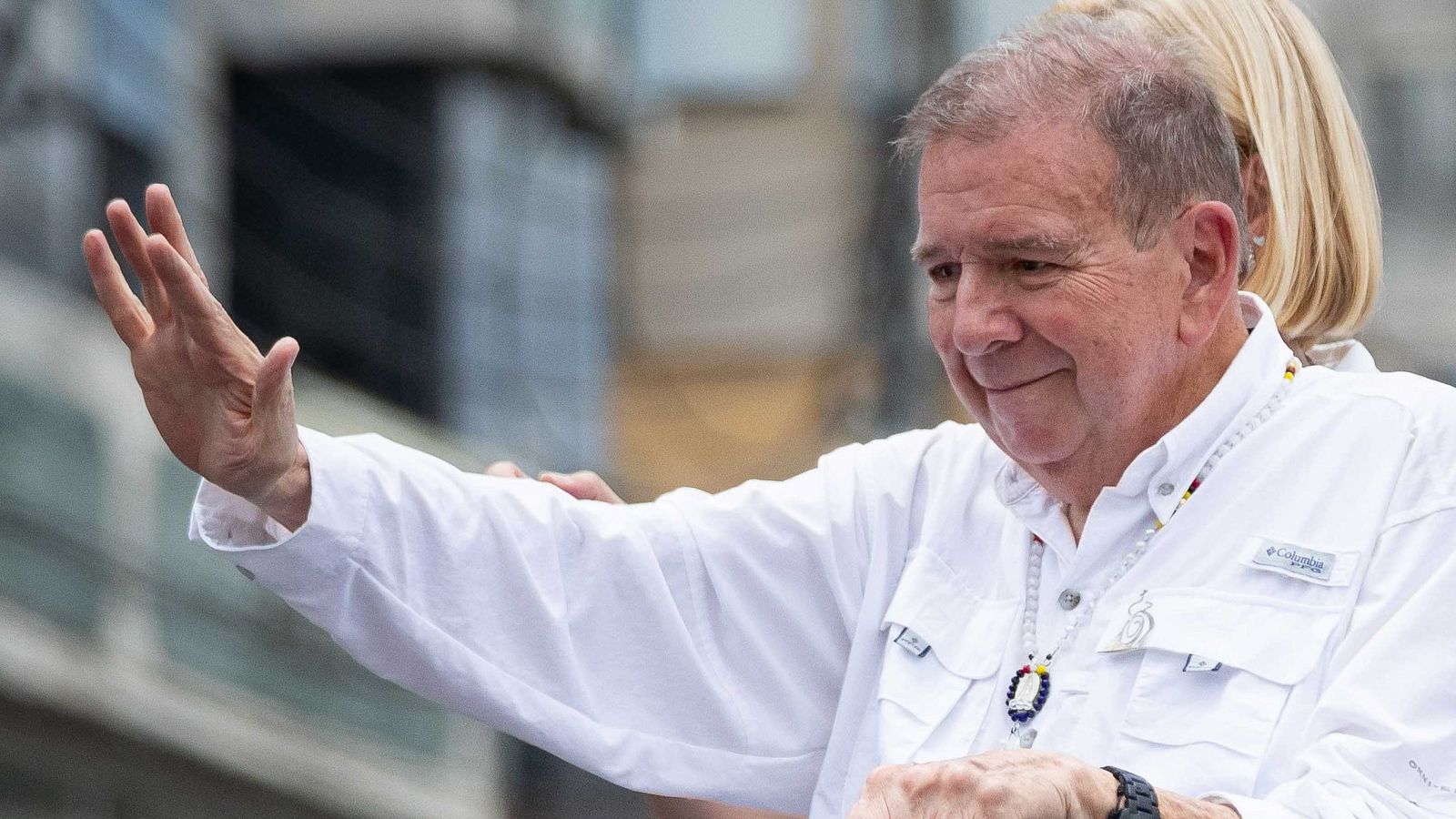 González dice que reconoció la victoria de Maduro "bajo coacción" - Telediario 2 | Ver