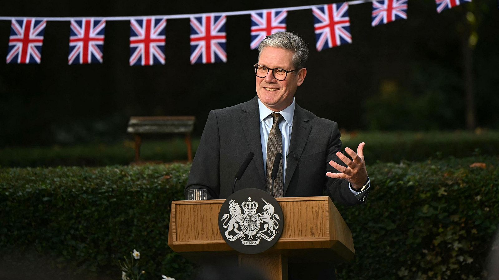 Polémica en Reino Unido: el primer ministro gastó más de 120.000€ | Ver