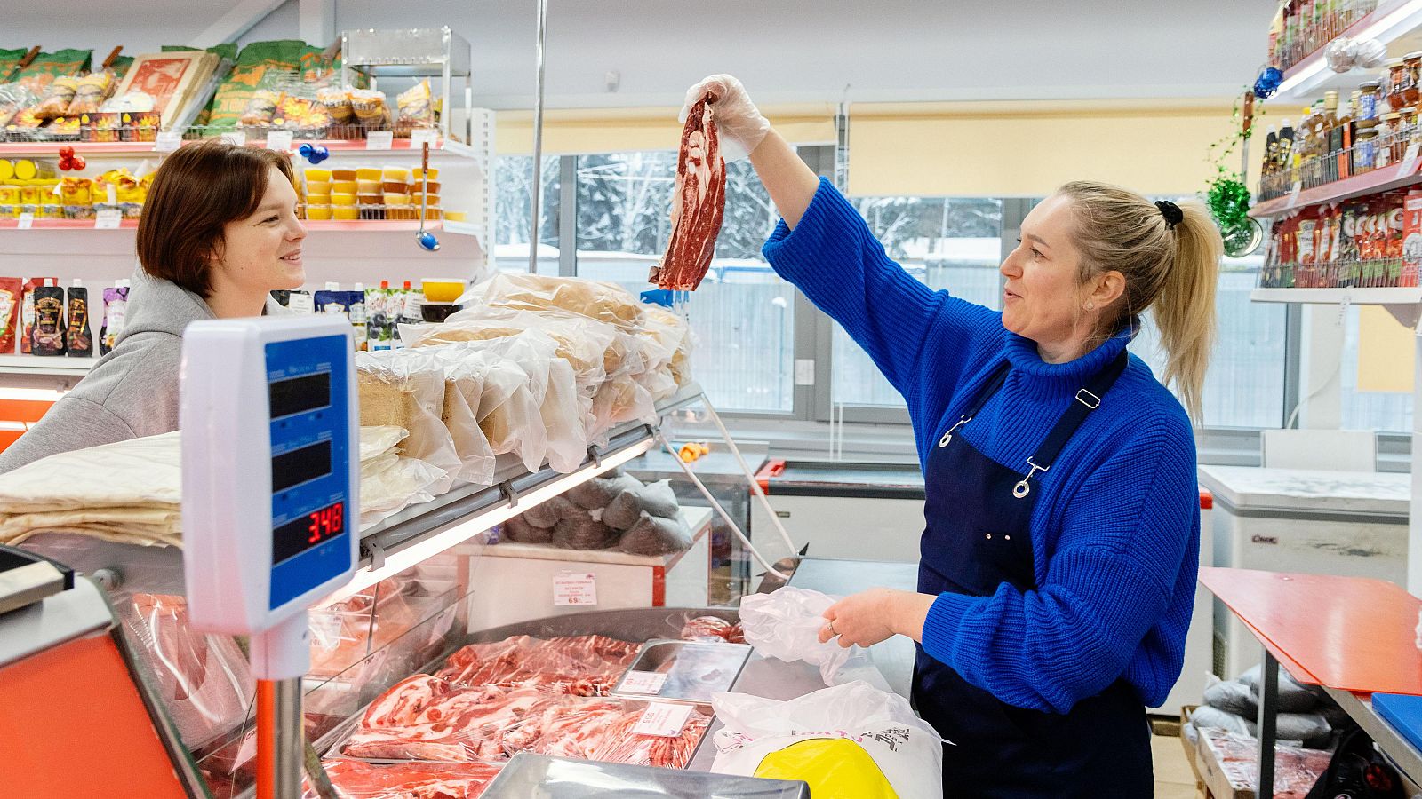 'Miedo' generacional al comercio de barrio: los jóvenes prefieren ir al supermercado