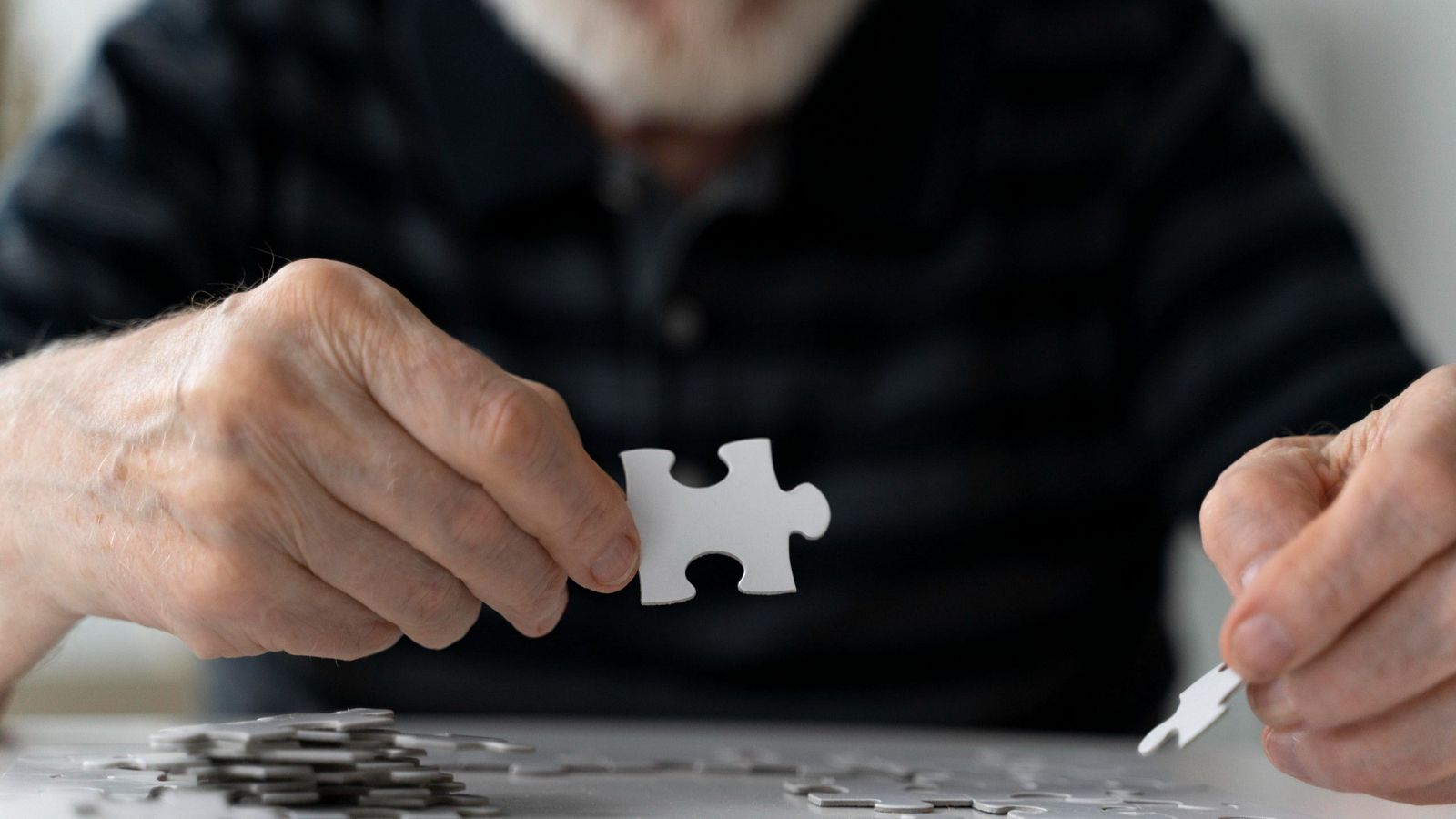 Más de 800.000 personas sufren alzhéimer en España | Ver