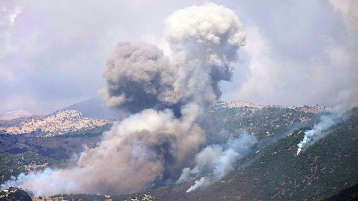 Siguen las labores de rescate y limpieza, en el sur de Beirut, donde Israel atacó el pasado viernes