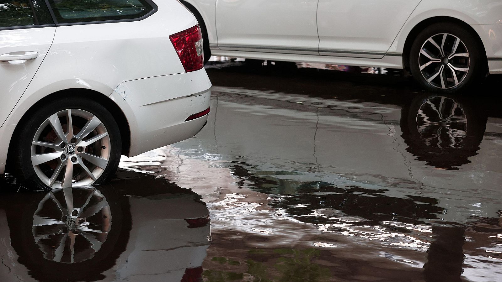 Las fuertes lluvias dejan casas inundadas en Navarra