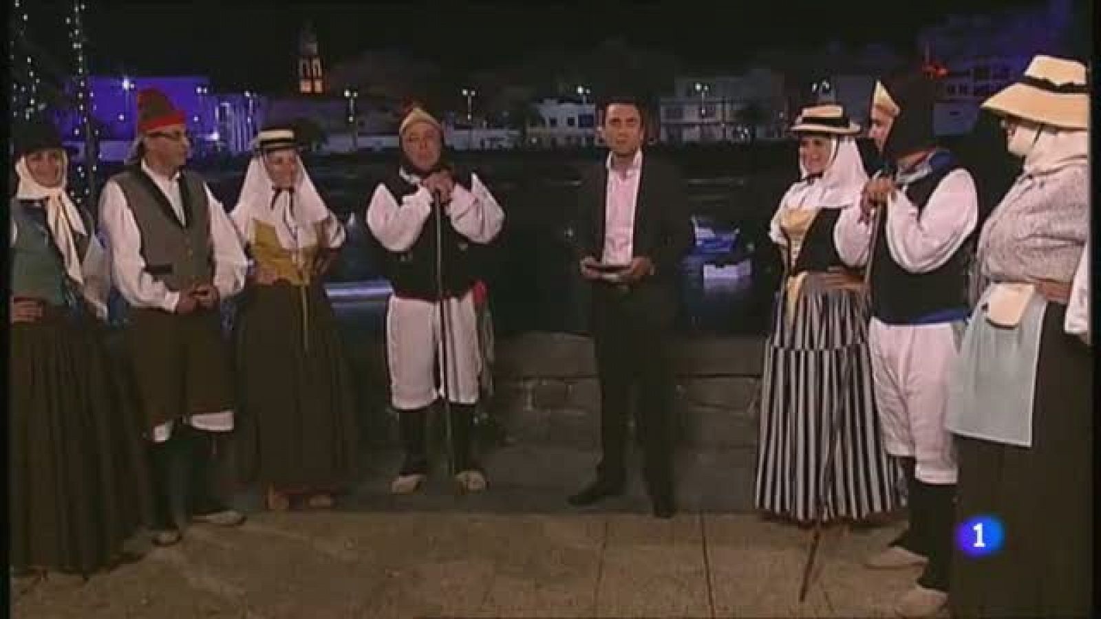 Tenderete - 22/12/12 - Grupo Acatife + Parranda Amigos de Florián + Rancho Pascuas de Tinajo - Tenderete | Ver