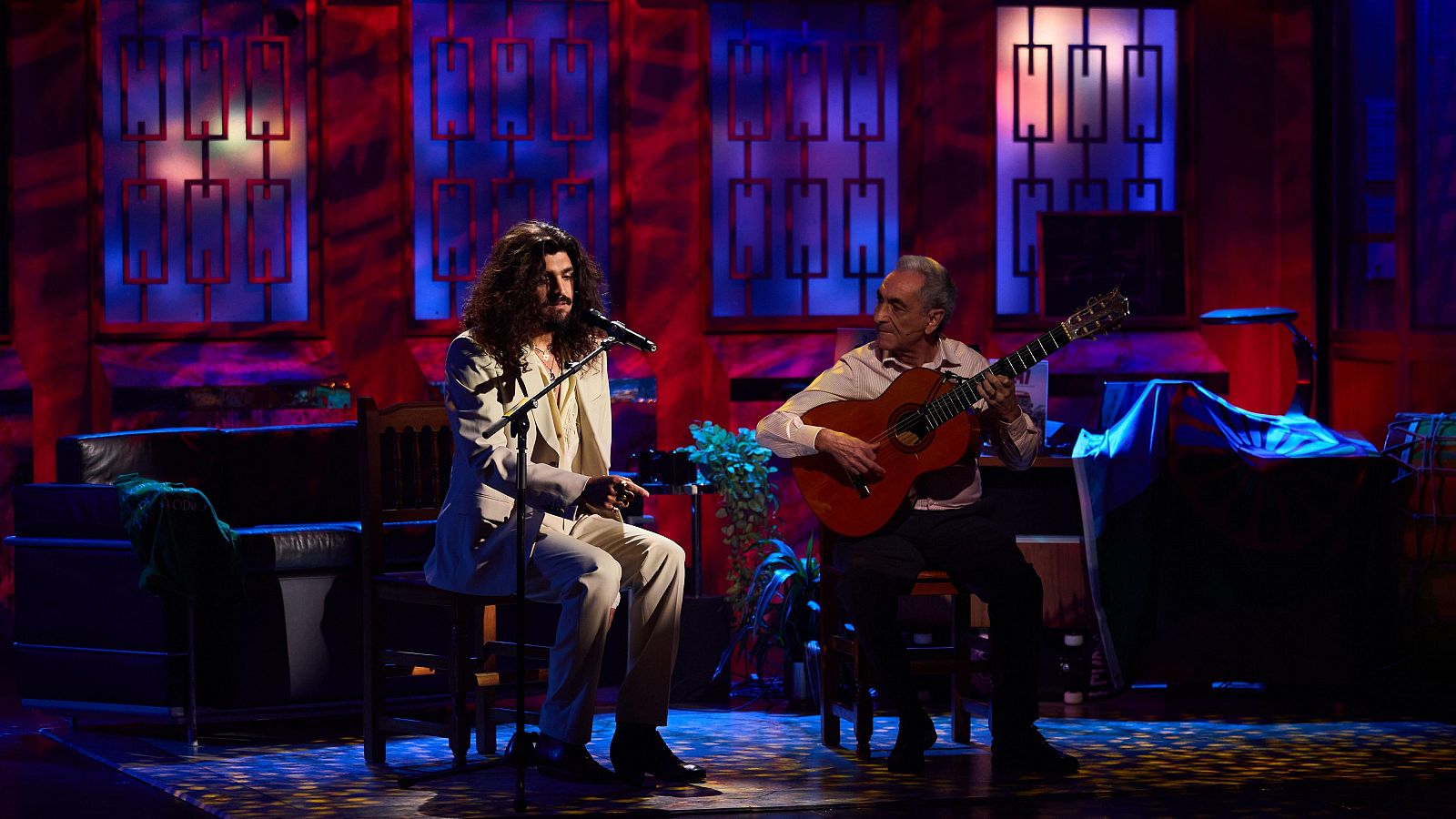 Israel Fernández canta para los fandangos en La Revuelta de David Broncano