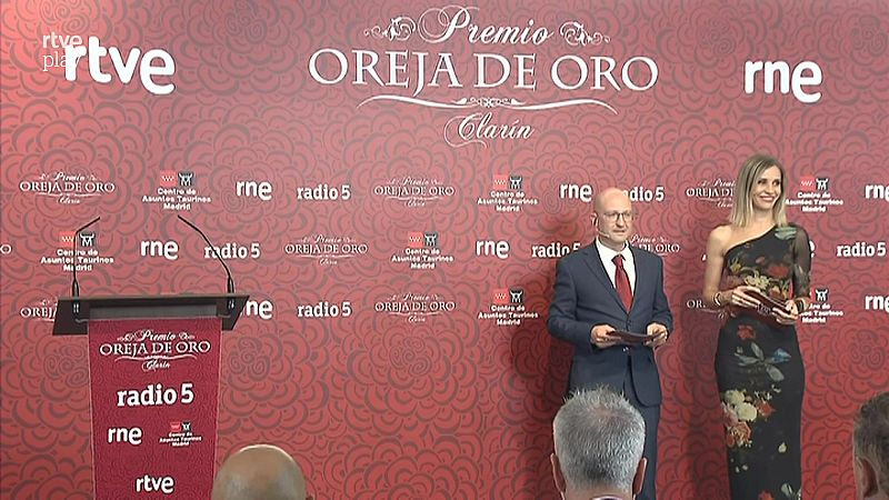 Clarín - Gala de entrega de los premios de la Oreja y el Hierro de Oro y Oreja de Oro Especial 2023 - Escuchar ahora