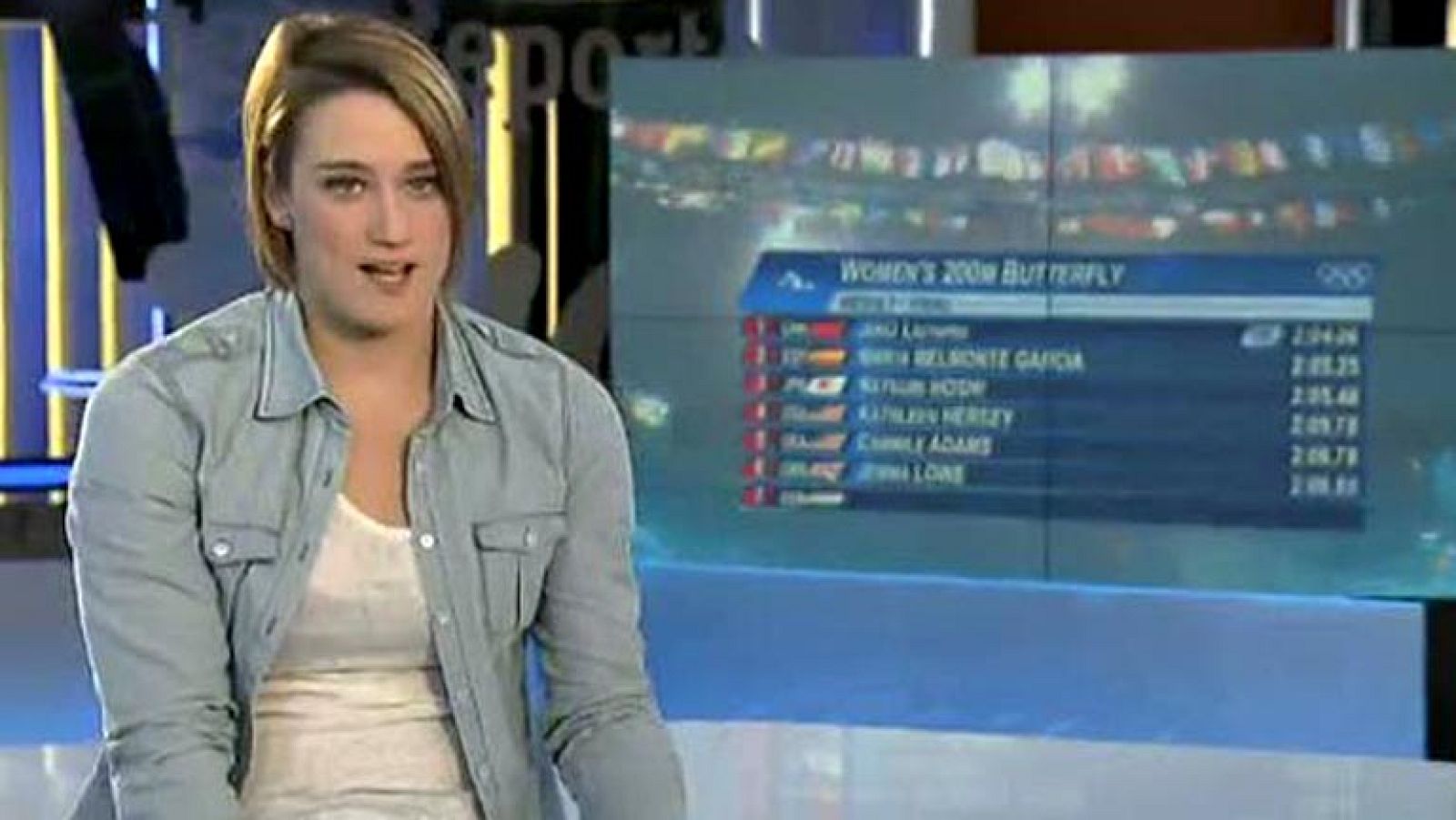 La nadadora catalana Mireia Belmonte dice adiós a su mejor año como deportista en el que pudo alzarse con dos medallas de plata en los JJ.OO. de Londres 2012.