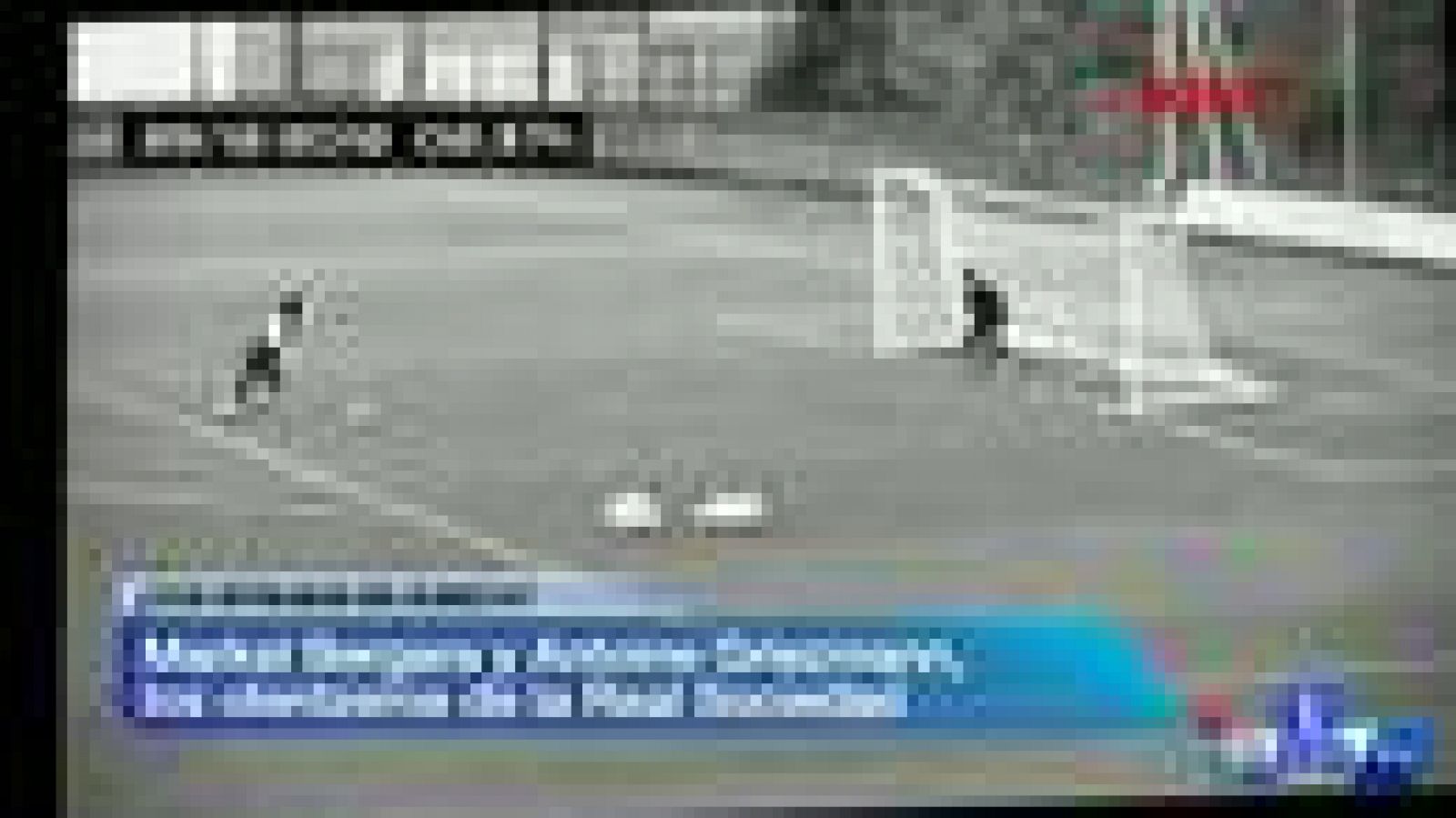 Dos 'olentzeros' se han colado de madrugada en Zubieta. Eran Griezmann y Bergara, que han impregnado su espíritu navideño a toda la familia realista.