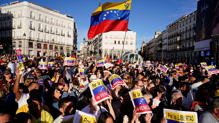 Miles de venezolanos se concentran en España para pedir la investidura de Edmundo González