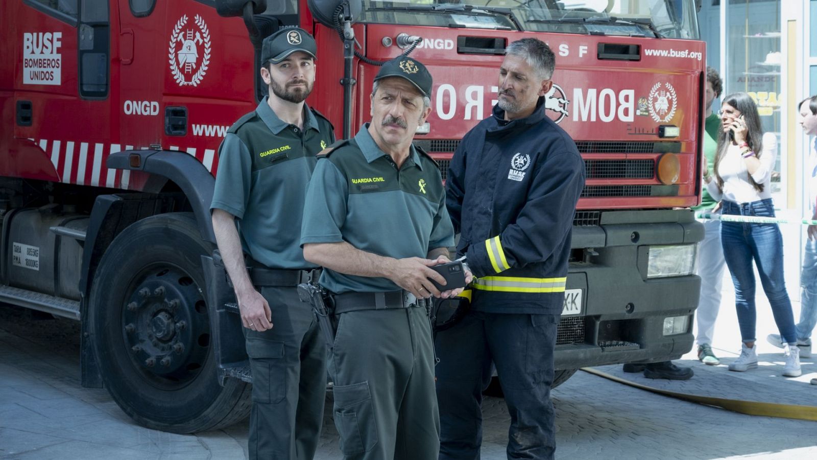 4 estrellas - Temporada 3 - Episodio 254: Un cadáver familiar - Ver ahora