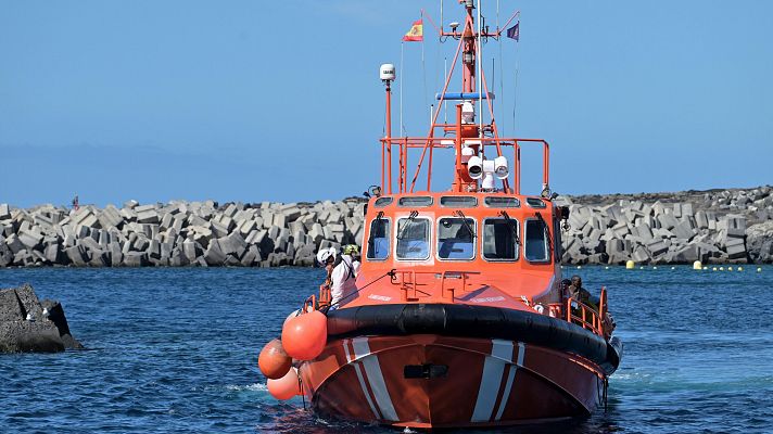 Telediario 1 - Continúa la búsqueda de los 48 desaparecidos en el naufragio de un cayuco en El Hierro