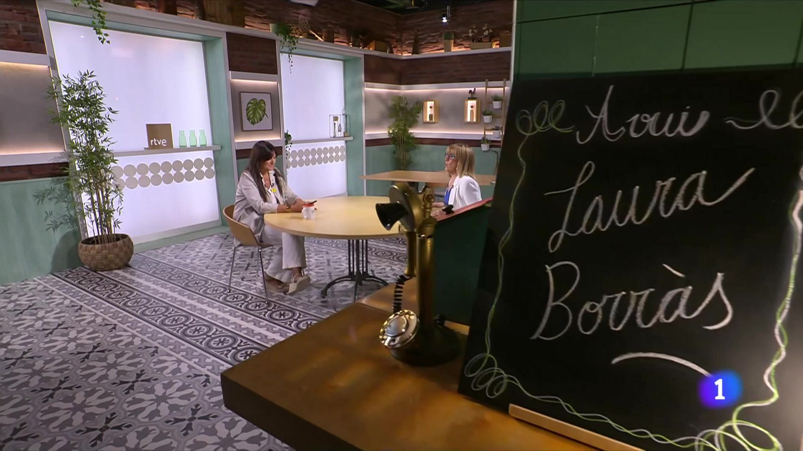 Els equilibris del PSOE amb Junts i ERC per tirar endavant els pressupostos - L'Informatiu | Ver