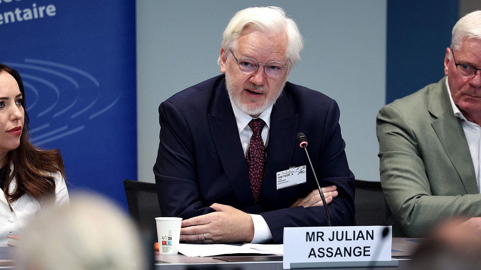 Julian Assange comparece por primera vez tras ser liberado - Informativo 24h | Ver