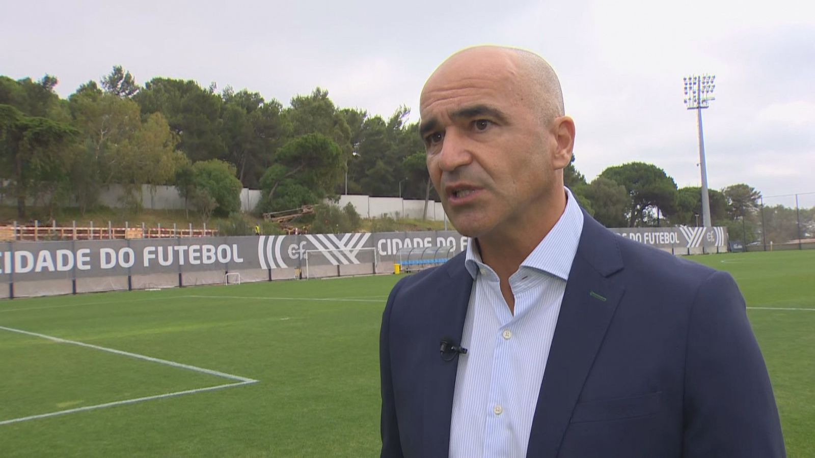 Roberto Martínez: "El fútbol nos tiene que ayudar a ser mejores"