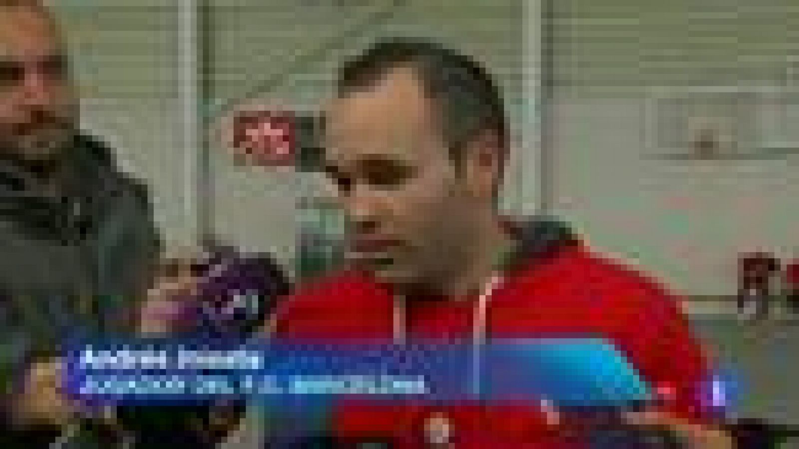 Telediario 1: Iniesta no se obsesiona con el Balón de Oro | RTVE Play