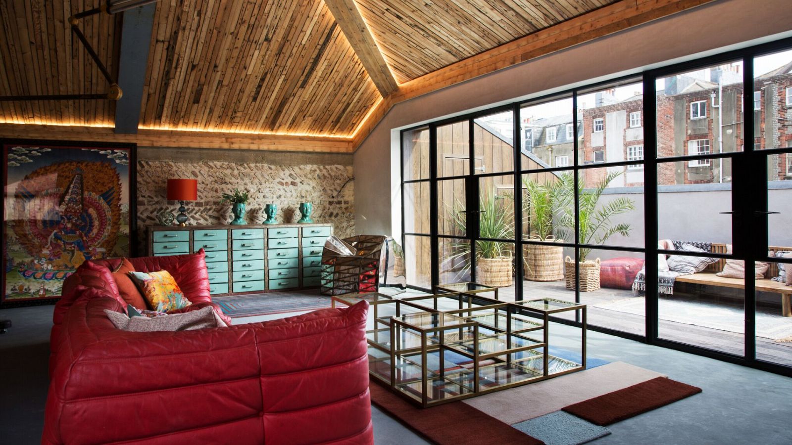 Reformas extraordinarias de George Clarke - T2 - Episodio 3: Cristalería. Brighton - ver ahora