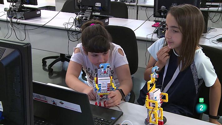 Mujeres y niñas en carreras STEM