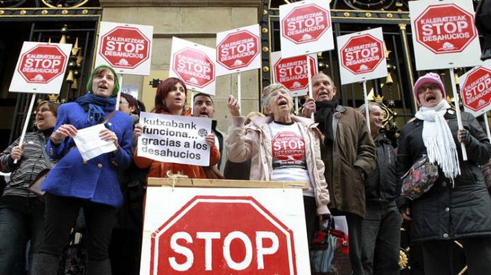 Telediario 1 - Los desahucios aumentan casi un 16% hasta septiembre en relación con 2011