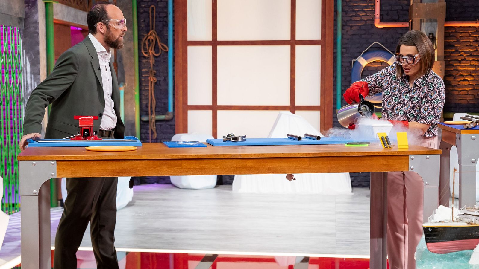 Acero y frío, la condena del Titanic. Química con Eli Prats - Órbita Laika | Ver