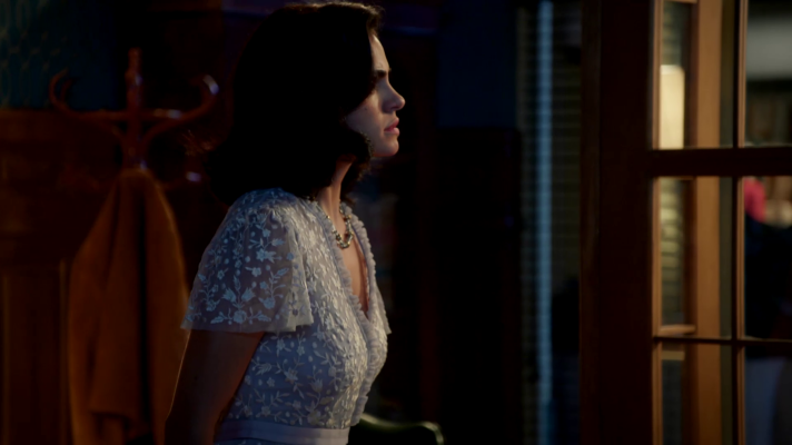 Salón de té La Moderna - Rodrigo consigue zafarse del teniente Márquez