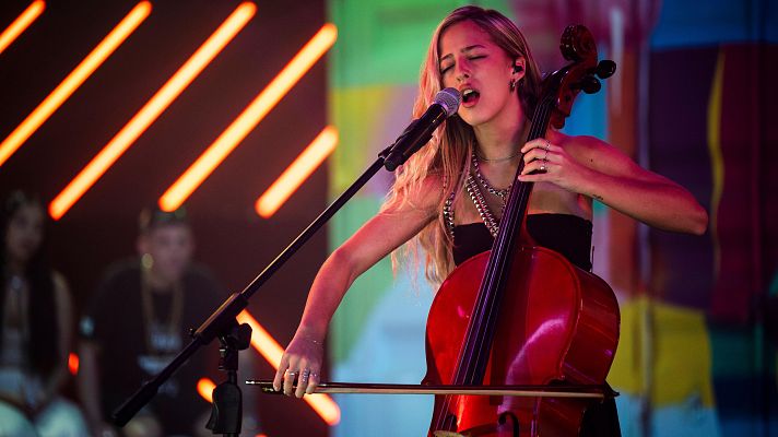 Ariann canta \"Cupido\", \"La original\" y \"Madrid City\" | FEAT - Feat | Ver