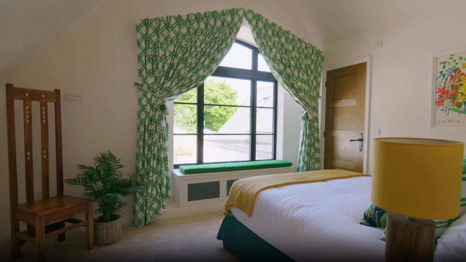 Reformas extraordinarias de George Clarke - T2 - Episodio 5: Ayuntamiento del pueblo. Northamptonshire - ver ahora