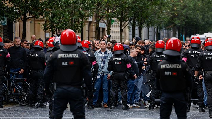 Detenidos cinco ultras del Anderlecht por incidentes en la grada de Anoeta